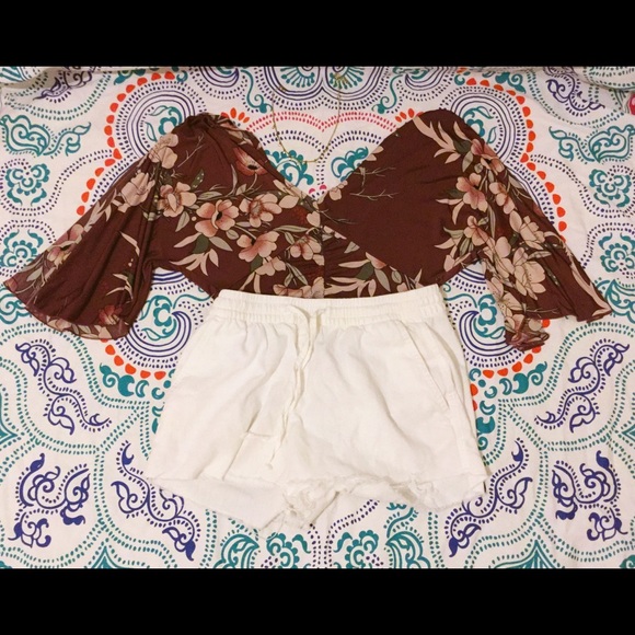 VINTAGE COLD SHOULDER FLOWER BLOUSE - Picture 2 of 4